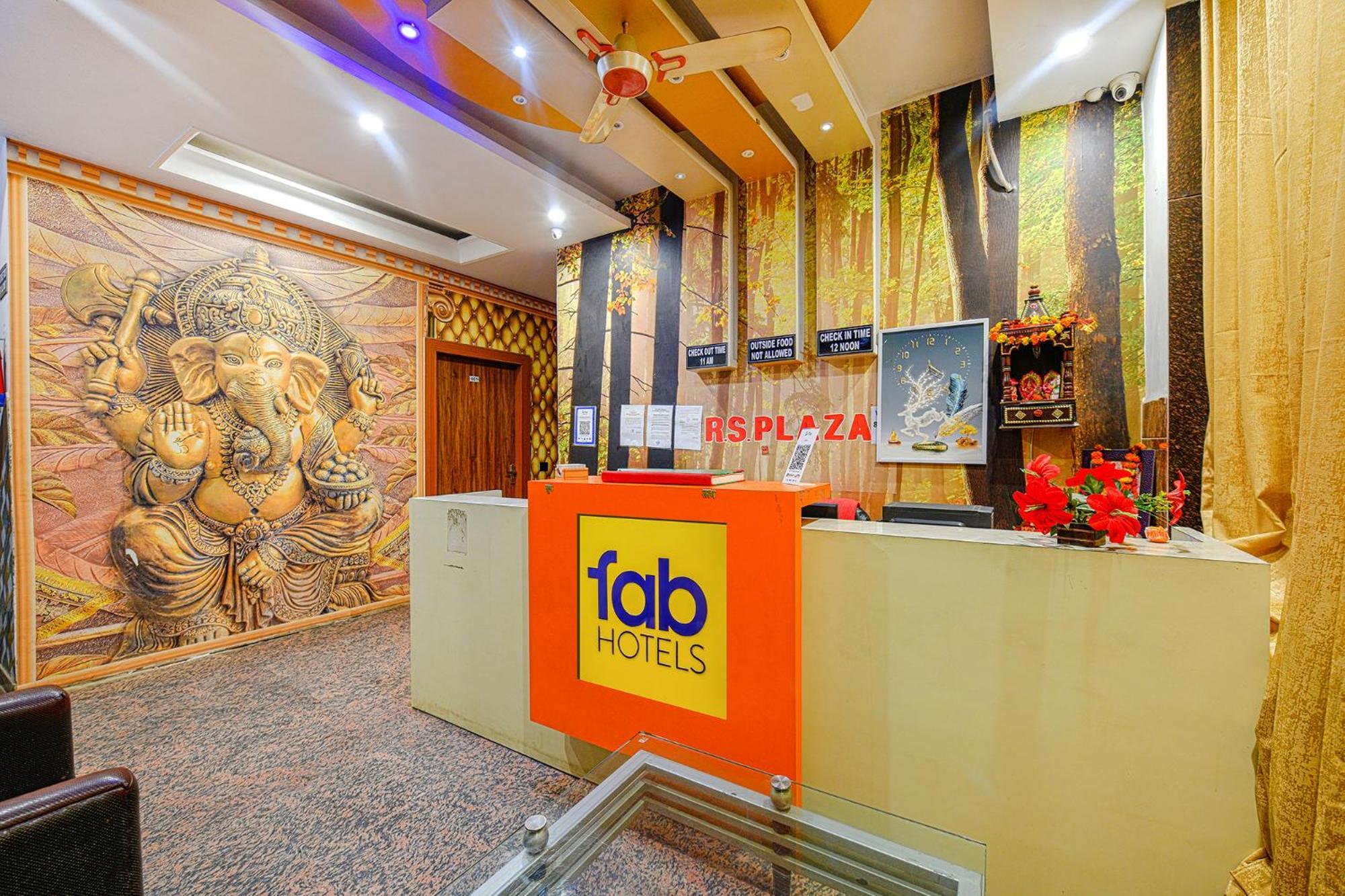 Fabexpress Shanti Stay New Delhi Exterior photo