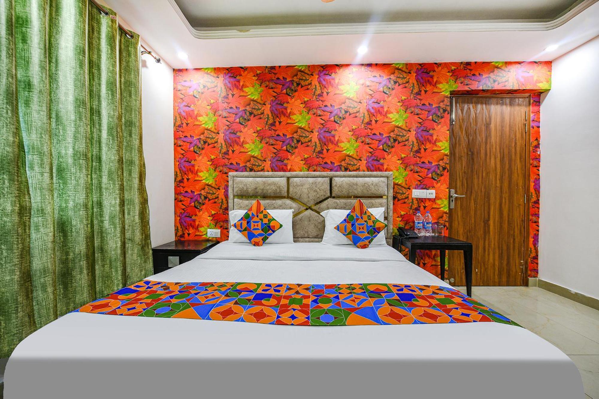 Fabexpress Shanti Stay New Delhi Exterior photo