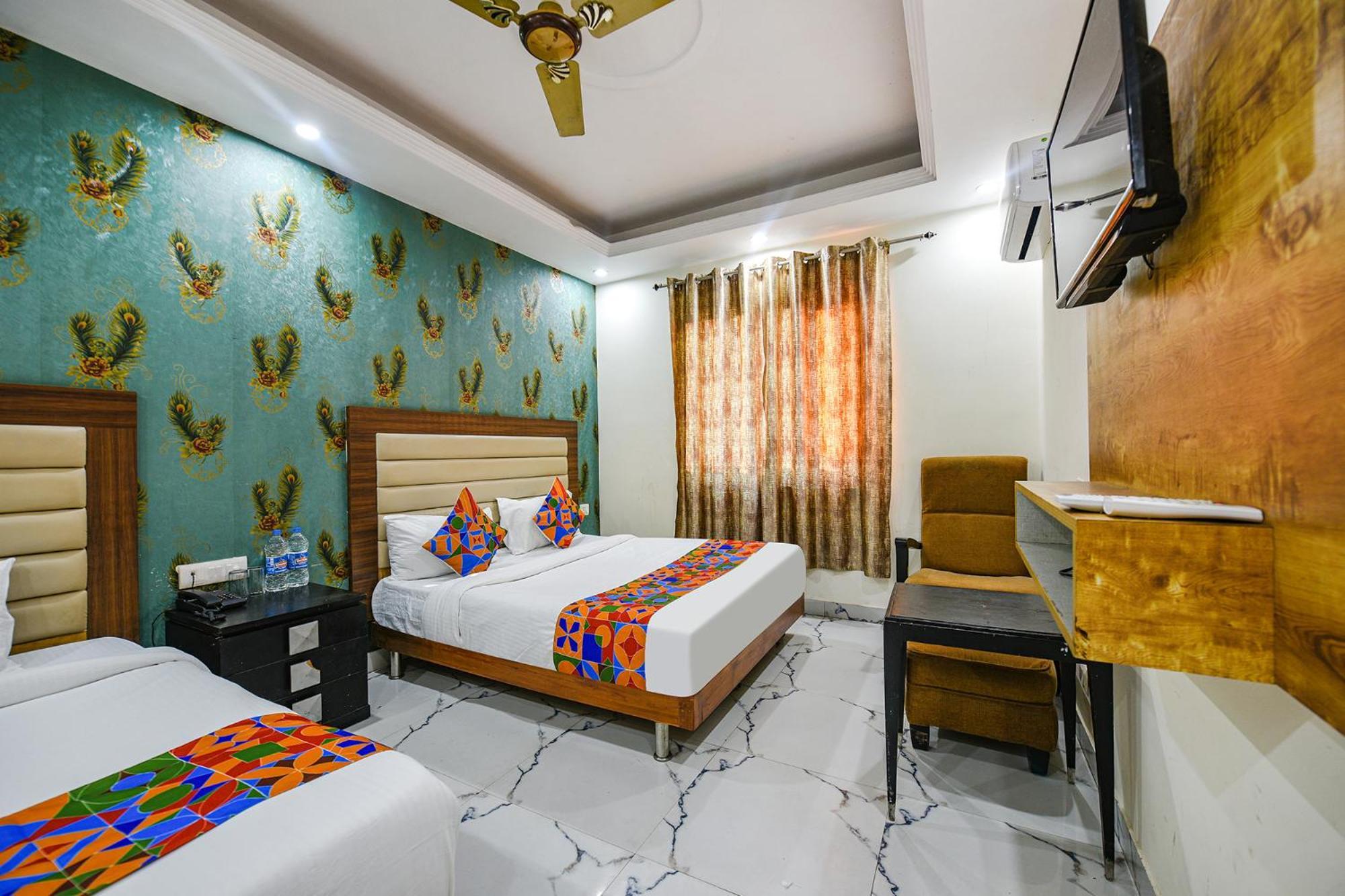 Fabexpress Shanti Stay New Delhi Exterior photo