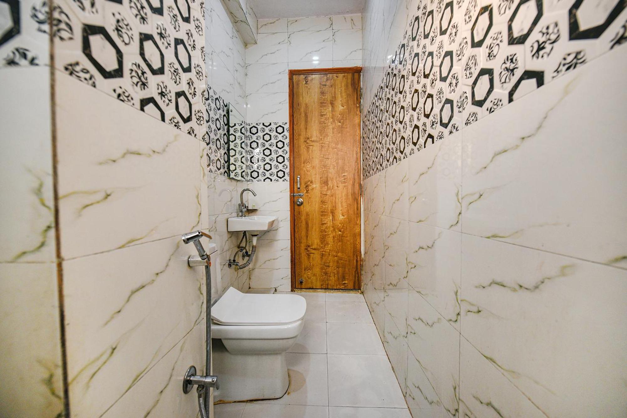 Fabexpress Shanti Stay New Delhi Exterior photo