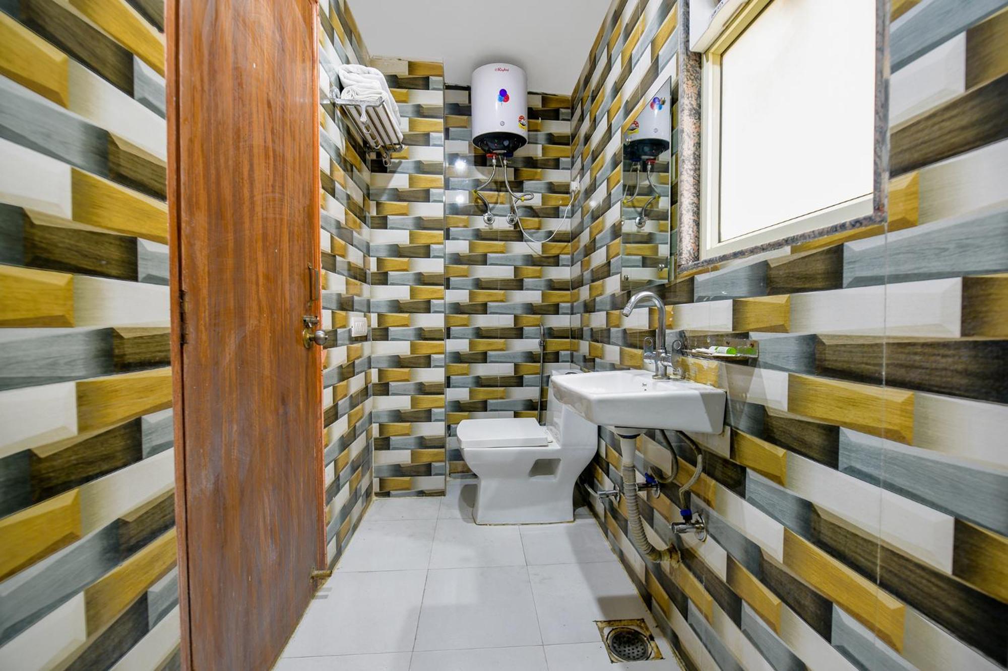 Fabexpress Shanti Stay New Delhi Exterior photo